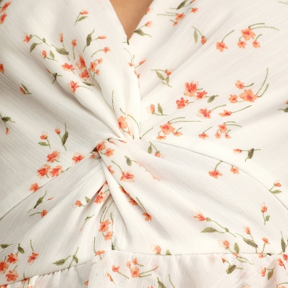 Lulus twist front white floral top - Picture 7 of 7
